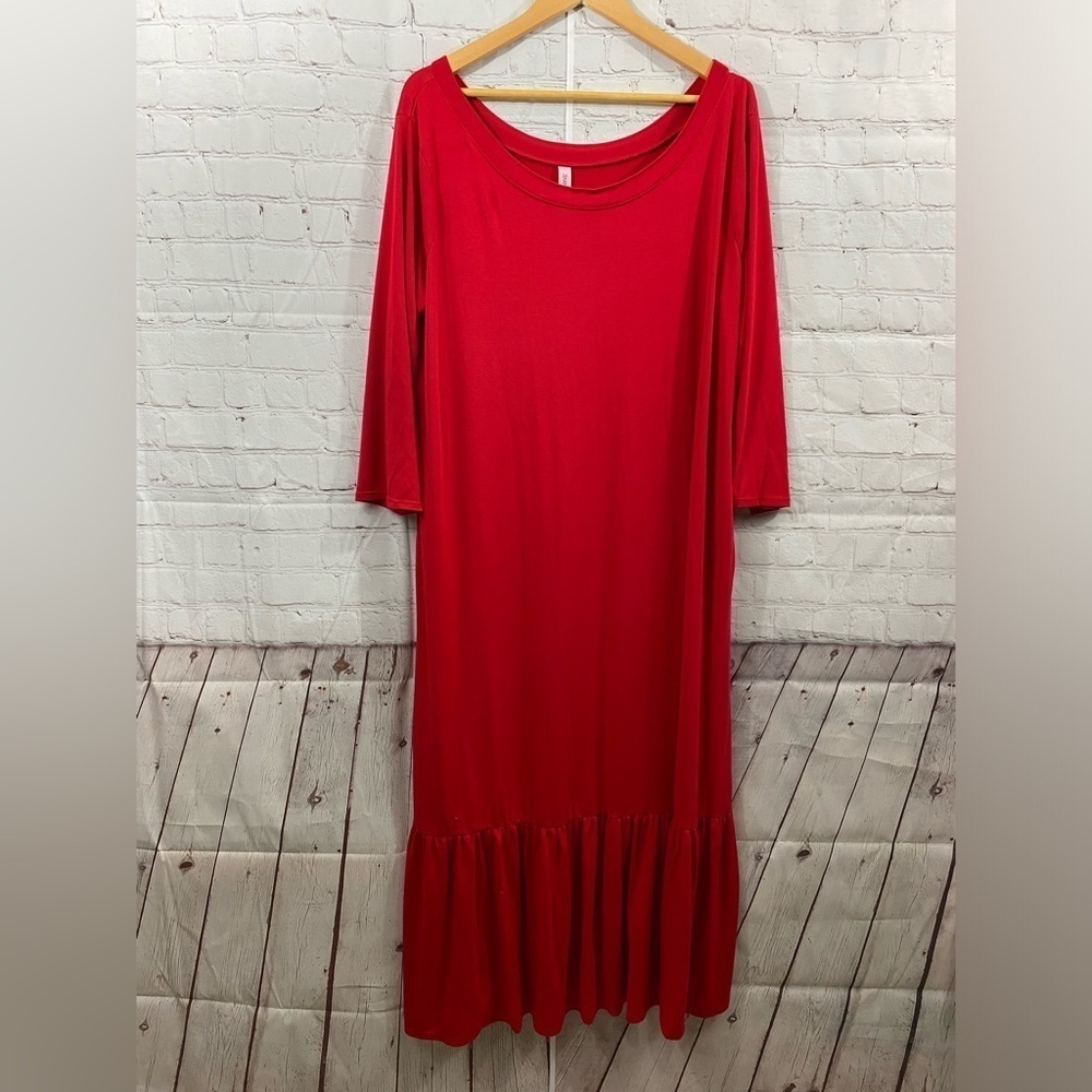 Zenana Womens Size Large Red Stretchy 3/4 Sleeve Ruffle Hem Midi Dress
